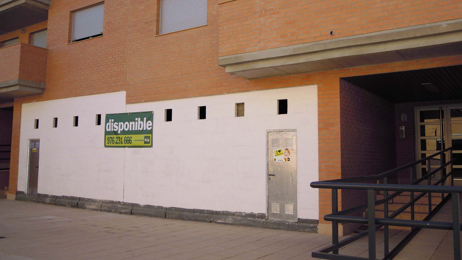 Local – Calle Félix Mendelssohn – Rosales del Canal – Zaragoza