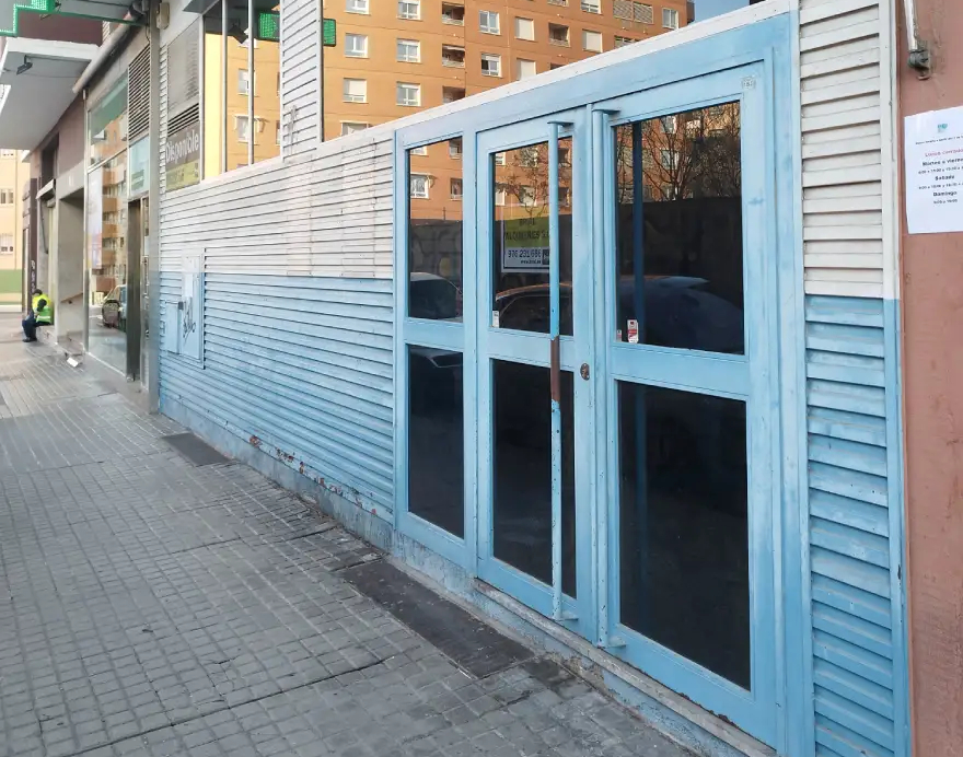 Local - Plaza Canal Imperial, 1